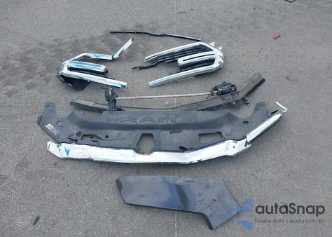 2020 Ram 1500 Big Horn 4X4 6'4 Box z USA, uszkodzony, nr VIN 1C6SRFMT6LN413464